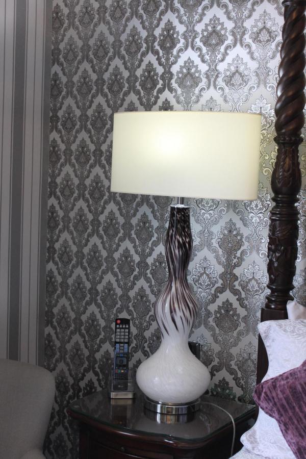 Four Poster King Spa Bath