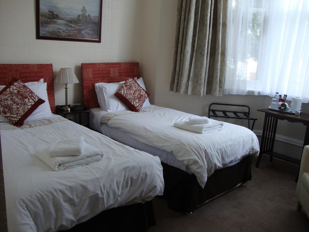Twin Room Ground Floor