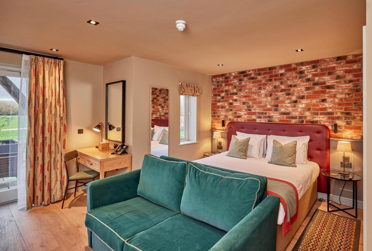King Room Lake View