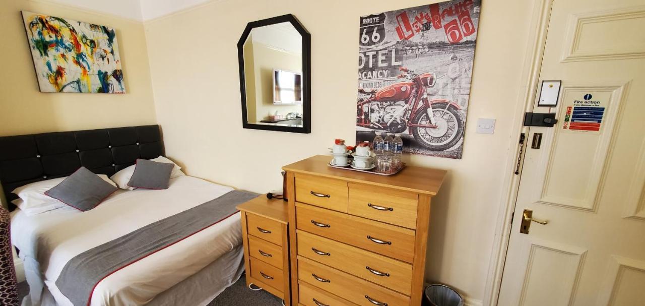 Superior Quadruple Room,1334362553:JPEG