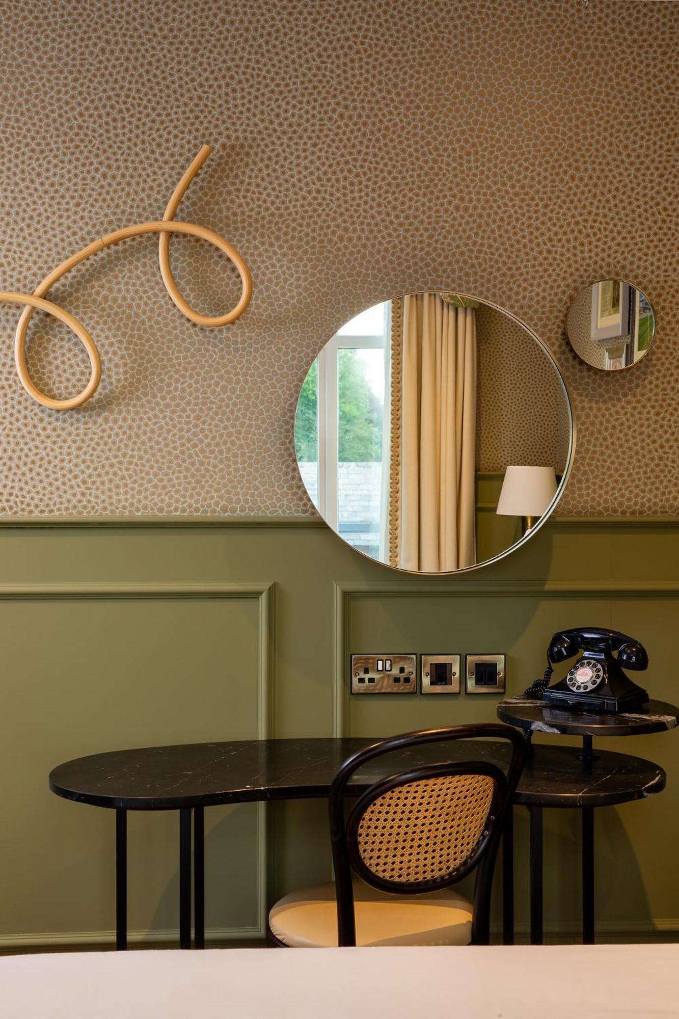 George Walton King Room