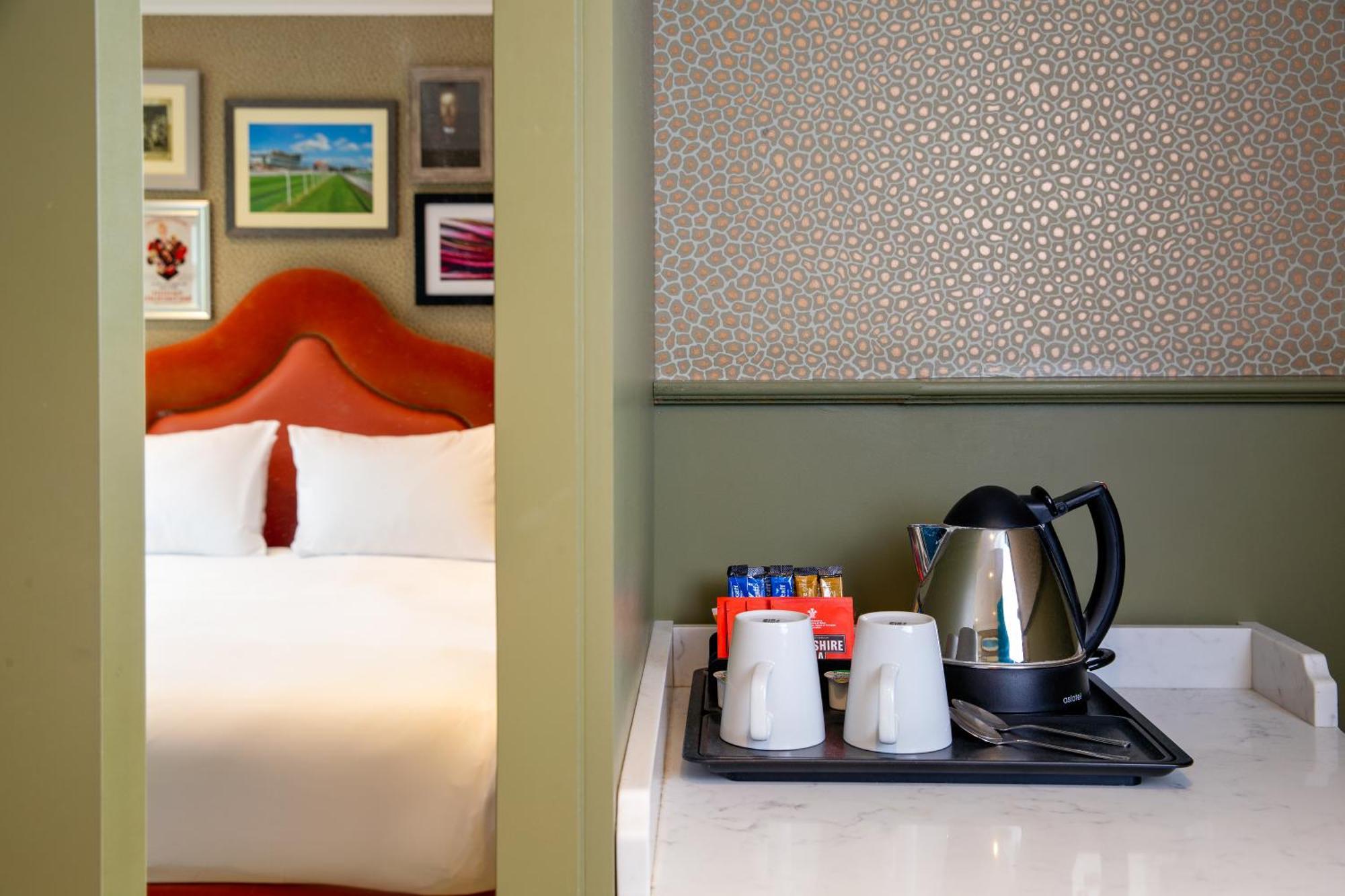 George Walton King Room
