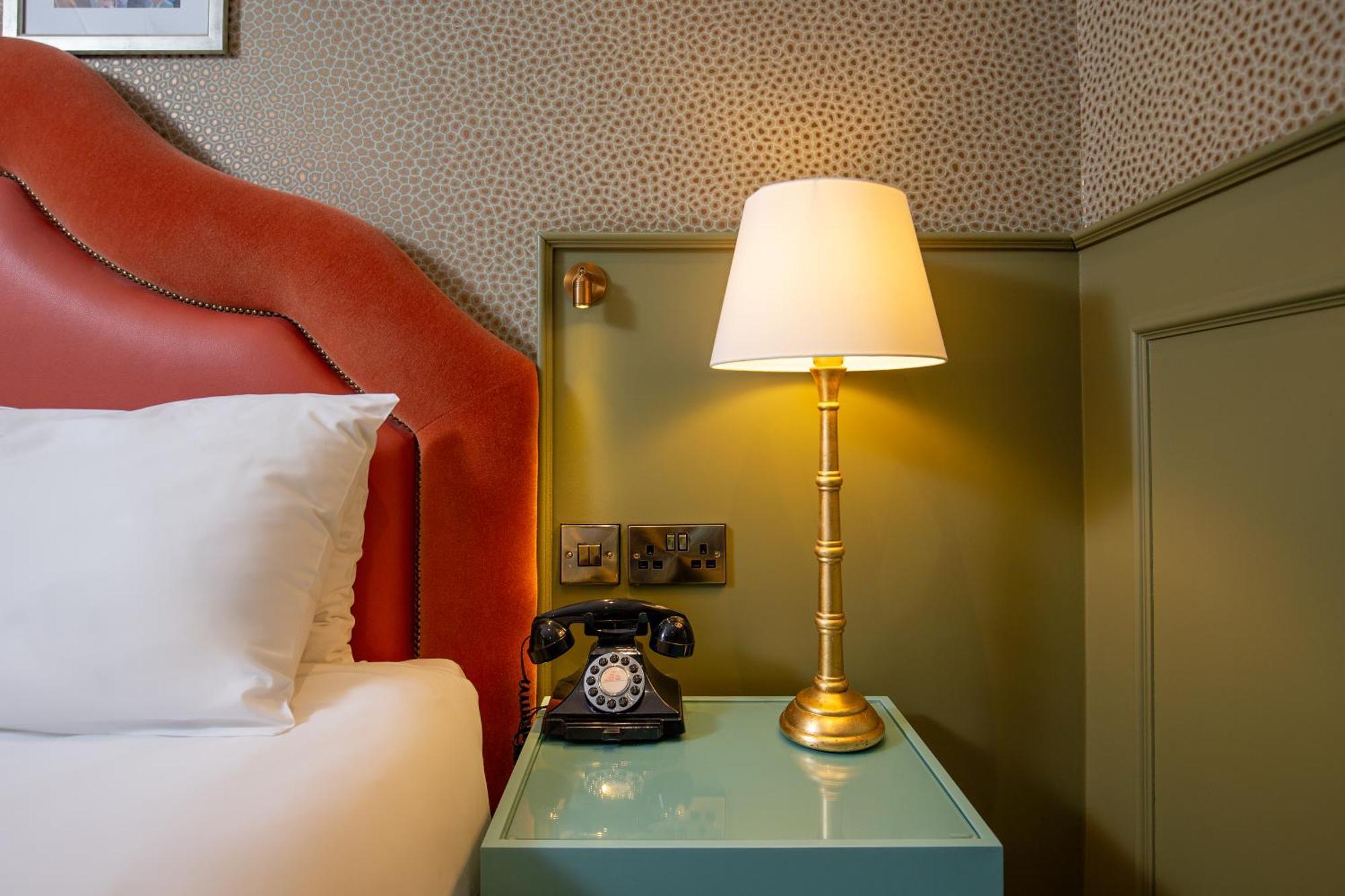George Walton Queen Room