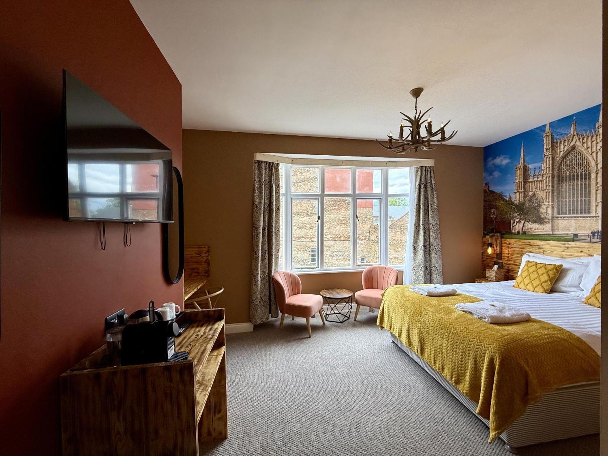 Superior King Room