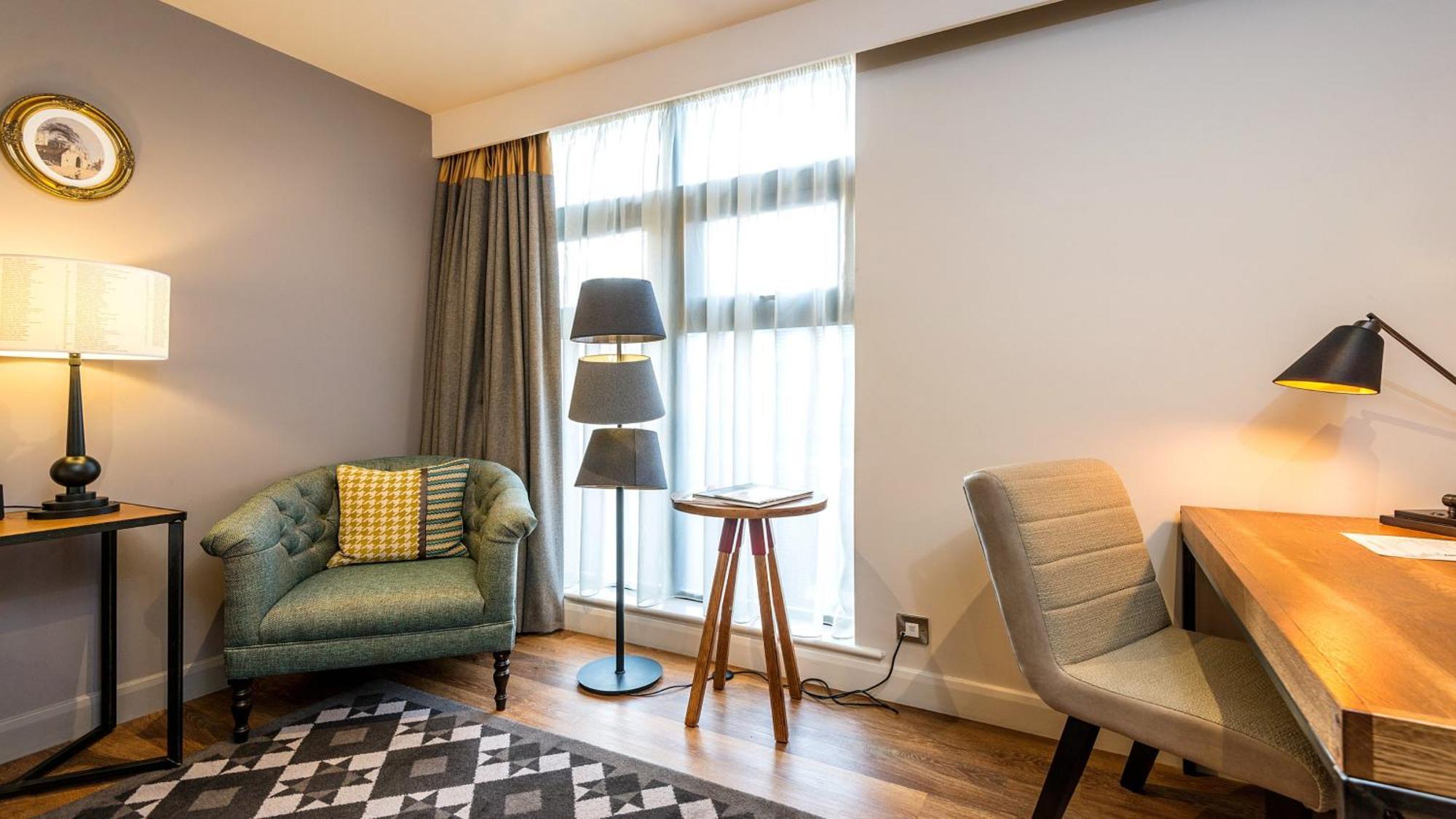 Premium King Room