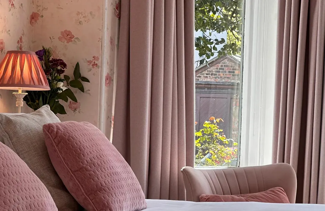 St George'S Guest House-1