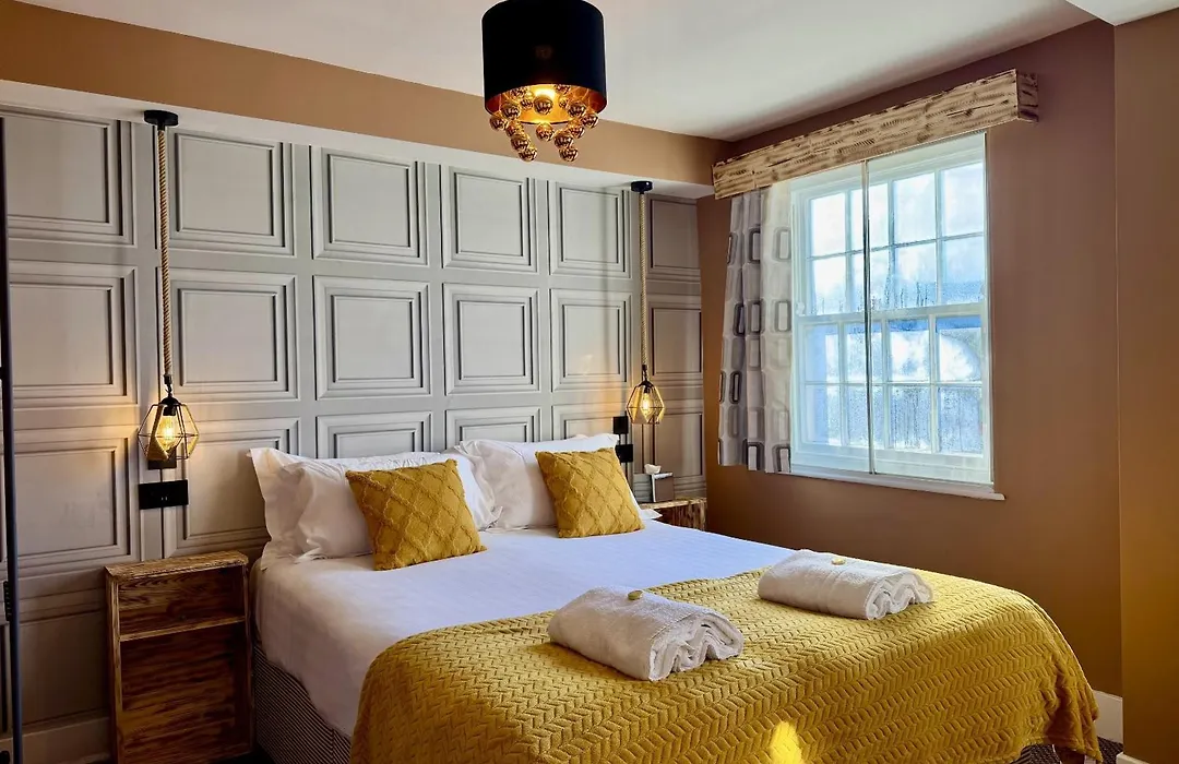 The Crescent Guest House-1