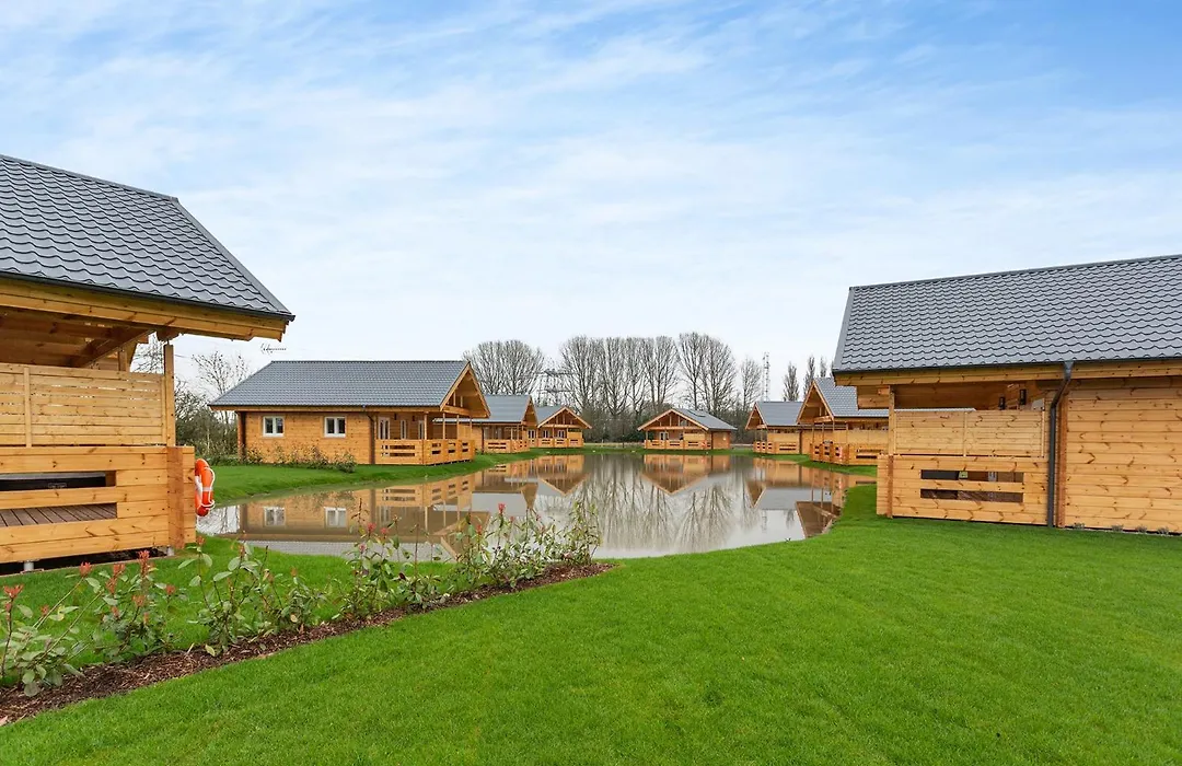Holly Tree Lodges-1