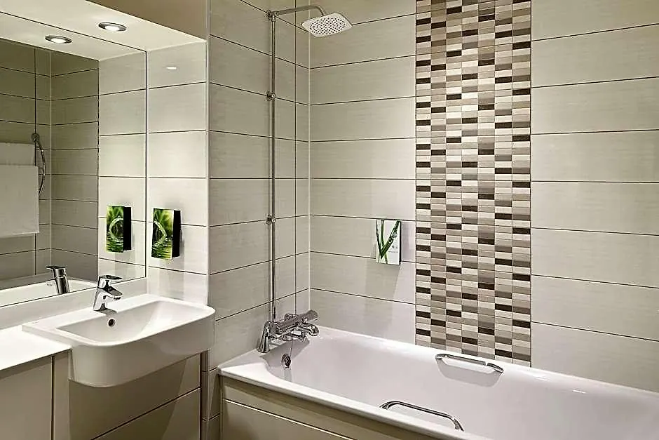 Premier Inn York North West-1