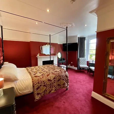 Blenheim Guest House-3