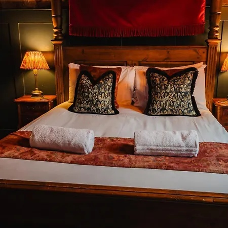 Golden Fleece York-3
