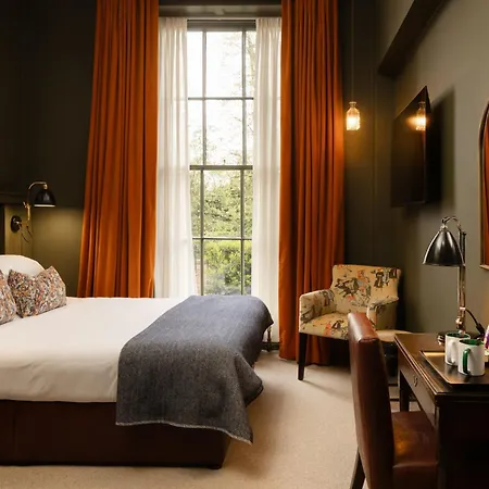 The Churchill Hotel-3