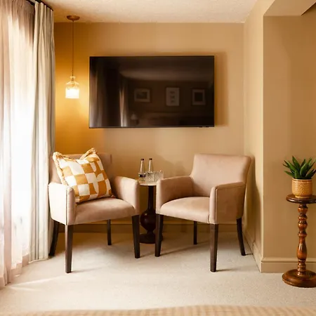 The Churchill Hotel-3
