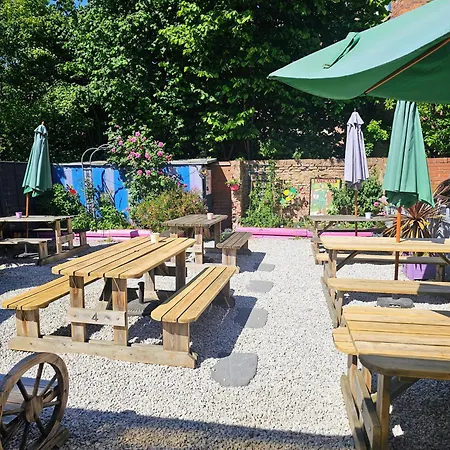 The Waggon & Horses-2