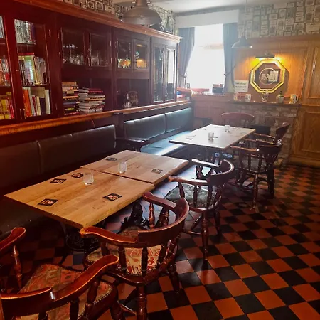 The Waggon & Horses-2