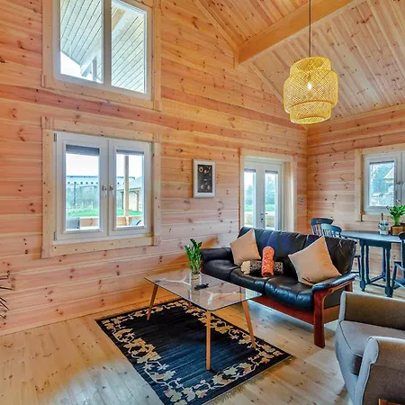 Holly Tree Lodges-3