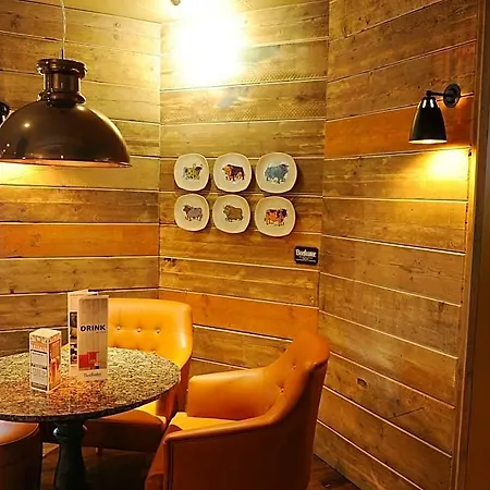 Premier Inn York North West-3